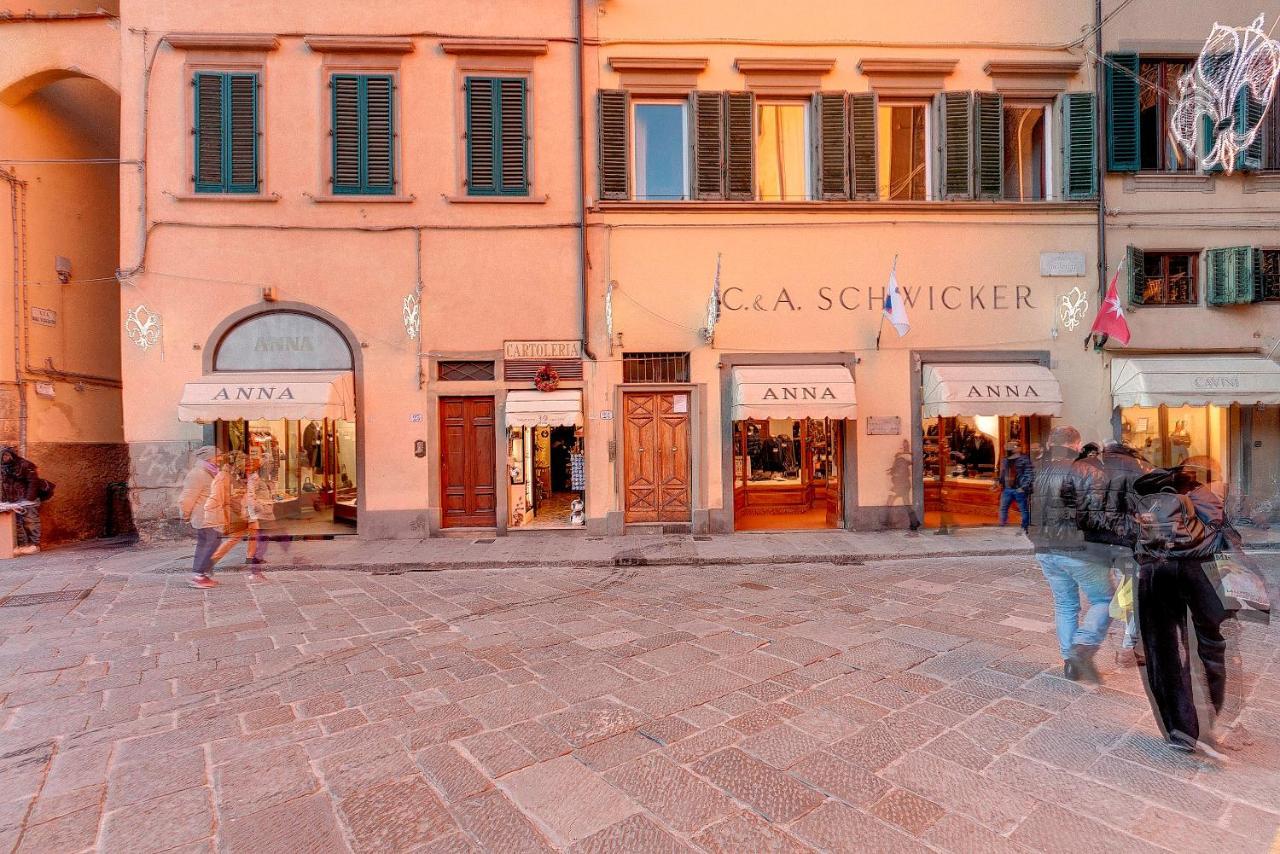 Pitti 24 * Florencia